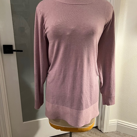 Top - Picture 1 of 3